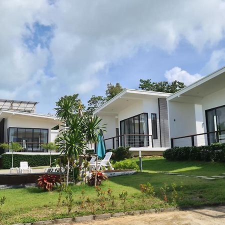 D-Valley, Koh S@Mui Choeng Mon Exterior photo